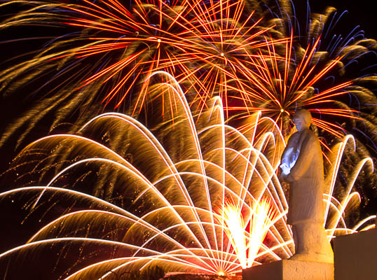 Fireworks and Ice photo: Fireworks_and_Ice